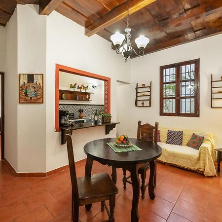 Casita Tumbergia Apartamento Antigua Exterior foto