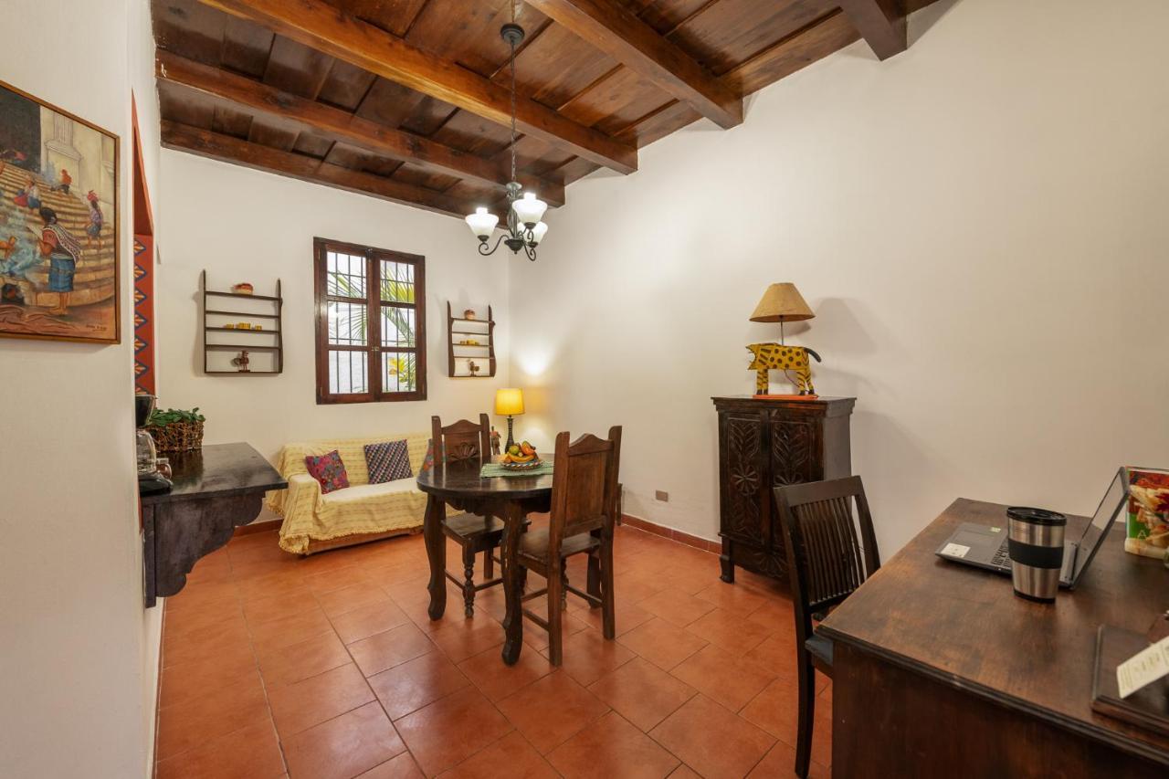 Casita Tumbergia Apartamento Antigua Exterior foto